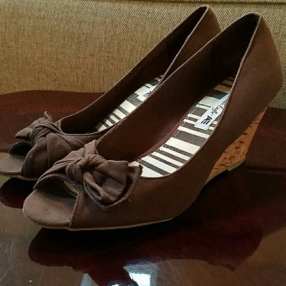 Brown wedge shoes - Picture 2 of 4